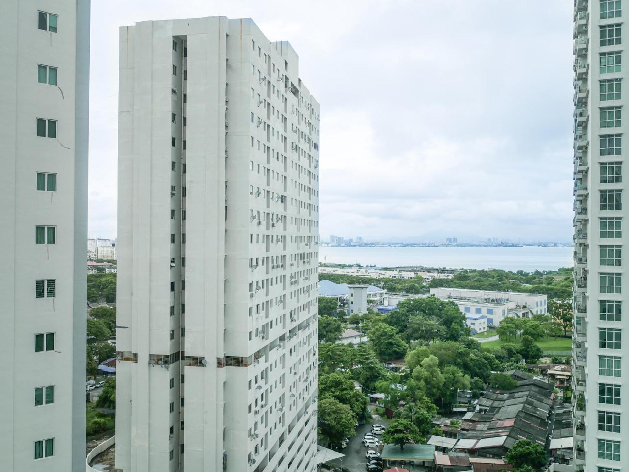 Penang Straits Garden Condominium Georgetown Eksteriør billede